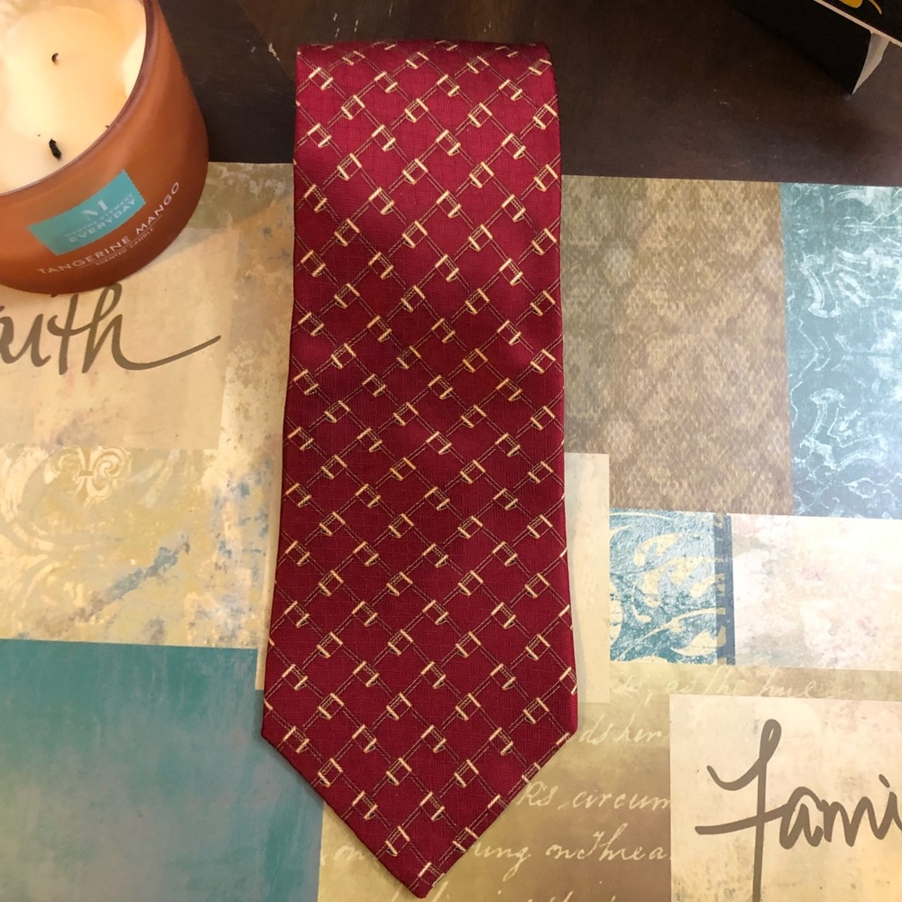 Bill Blass Burgundy Necktie, standard size